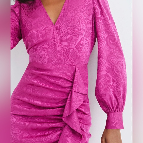 VERONICA BEARD Size 6 Weiss Dress Silk Bright Magenta VNeck Ruffle Slit $698 NWT - Picture 7 of 16